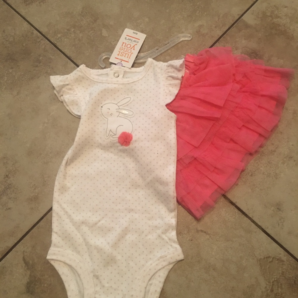 Carter’s 2 piece -Rabbit weansy and tutu